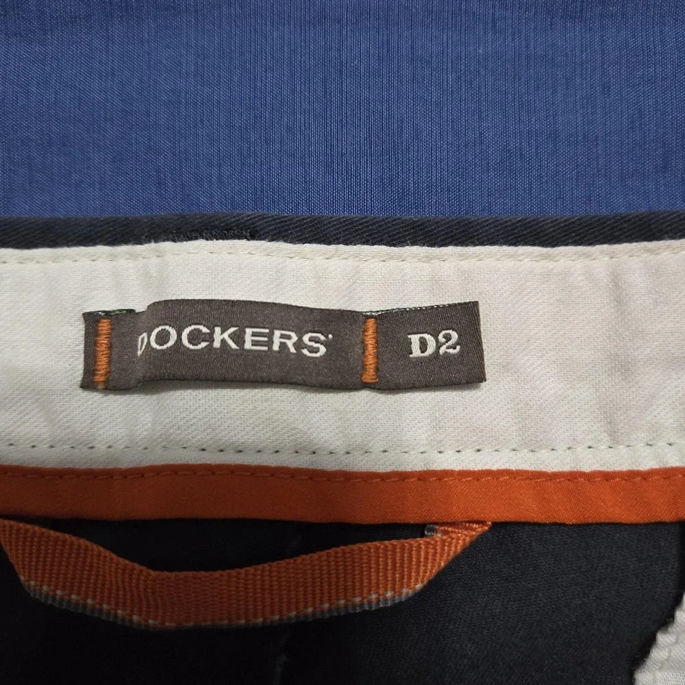 Dockers D2 Pants Mens 40x25 Gray Chino Straight Leg Cotton Blend Khakis Casual